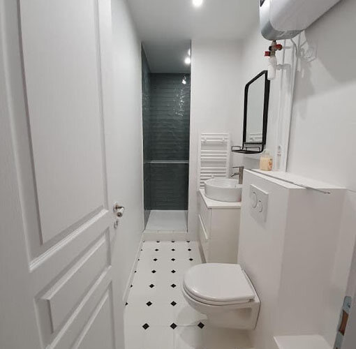 Salle de bains et WC – chantier Amenite